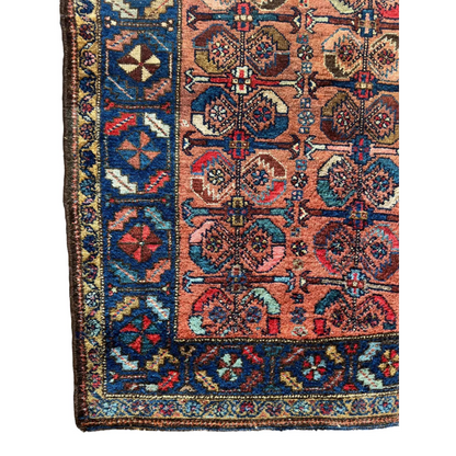 Persian Hamedan Enjelas rug 1920s, field view of geometric floral design, hand-knotted natural wool