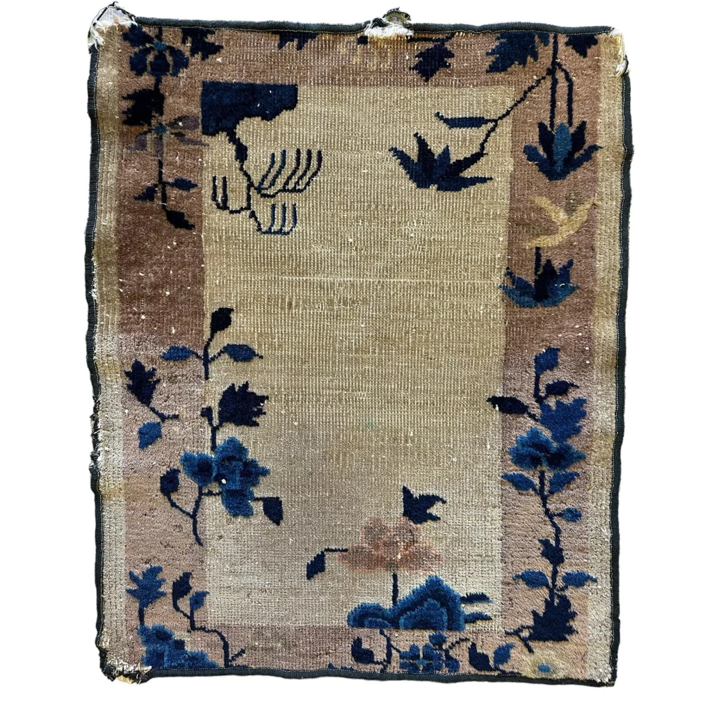 Vintage Art Deco Chinese rug 1910s, close-up of blue floral and bird motifs, hand-knotted wool