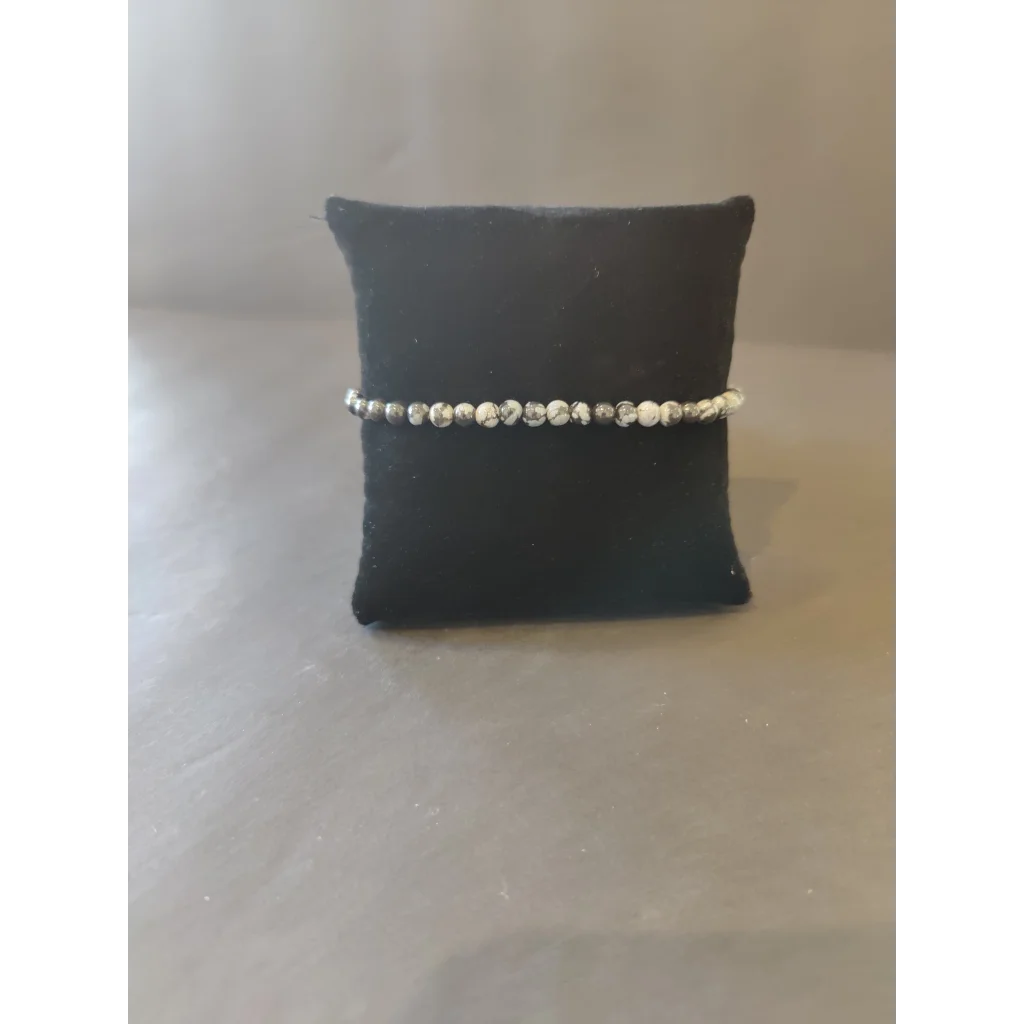 Stunning beaded stone bracelet with 4mm natural speckled black and white gem beads