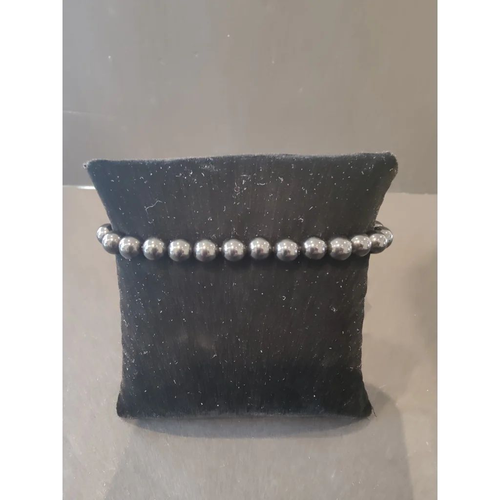 Silver beaded stone bracelet with 6mm round metallic spheres