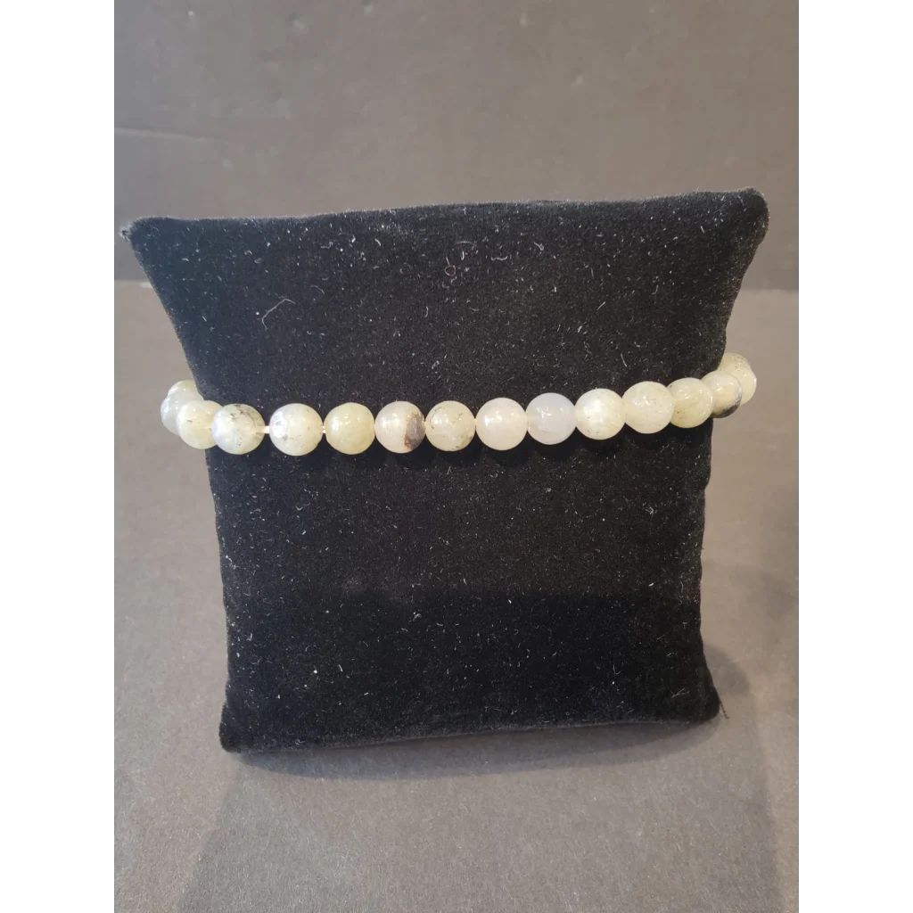 Elegant 6mm beaded stone bracelet with creamy white translucent gems