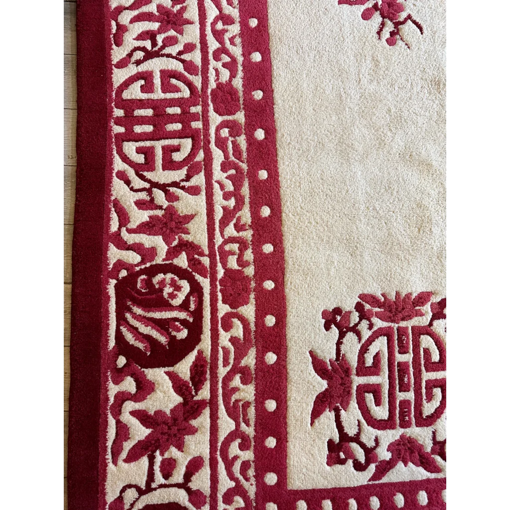 Cream-colored Art Deco wool rug with red floral Chinese motifs