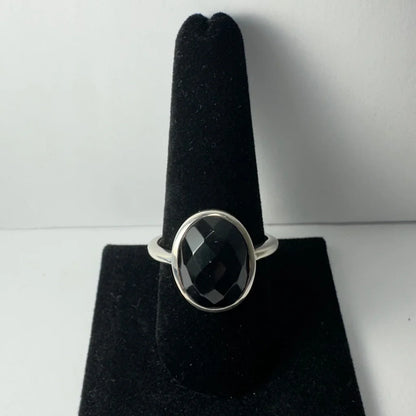 Stunning black onyx ring in sterling silver with oval-cut stone