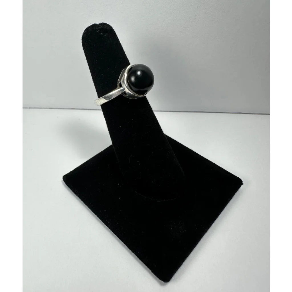 Stunning black onyx ring in sterling silver with smooth round stone