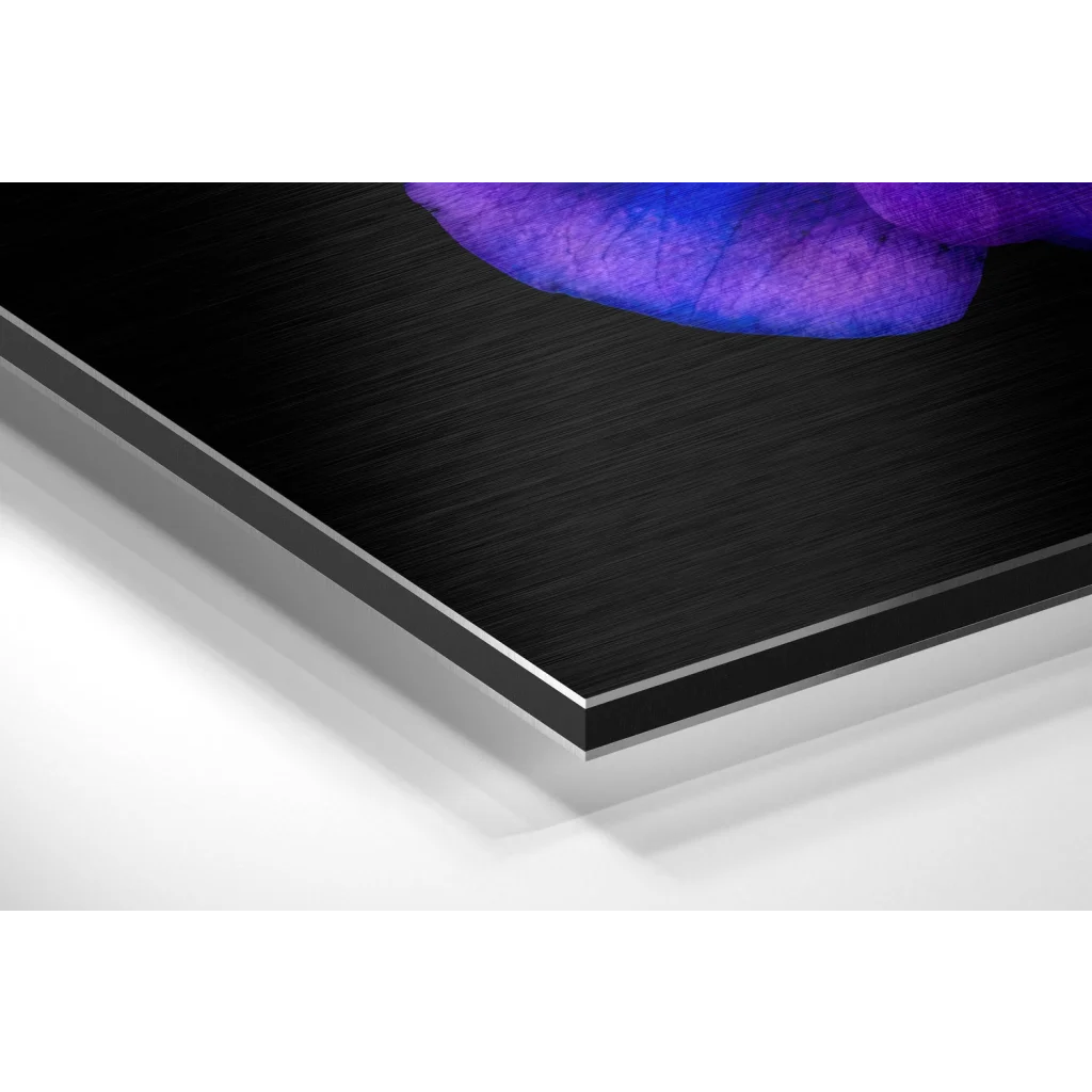 Samsung Galaxy Tab S7+ on brushed aluminium dibond print