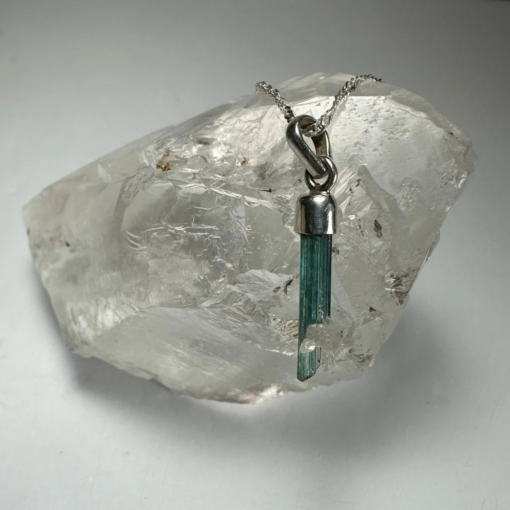 Sleek silver aventurine crystal pendant necklace with natural gemstones