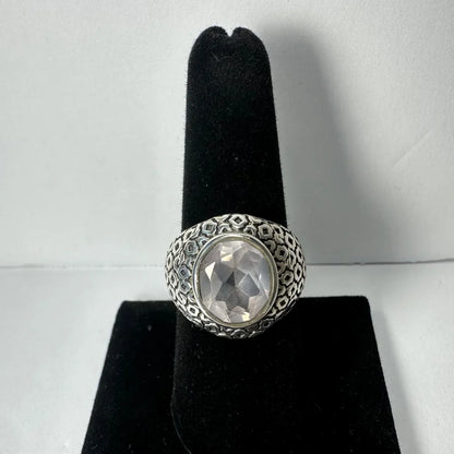 Stunning silver quartz ring with geometric band and faceted clear stone