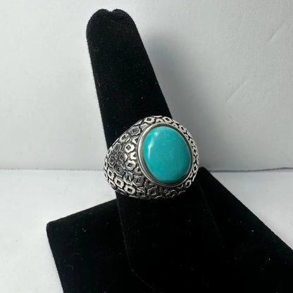 Stunning geometric turquoise ring in textured silver with oval stone