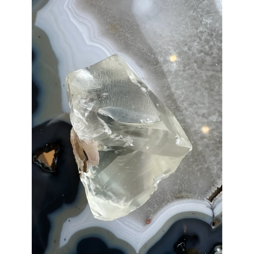 Stunning golden calcite crystal from India, 513g natural gem on agate