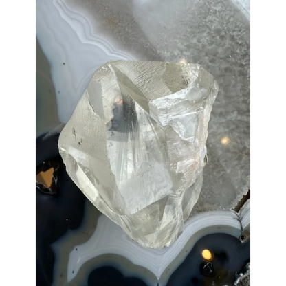 Stunning golden calcite crystal from India, 513g natural gem