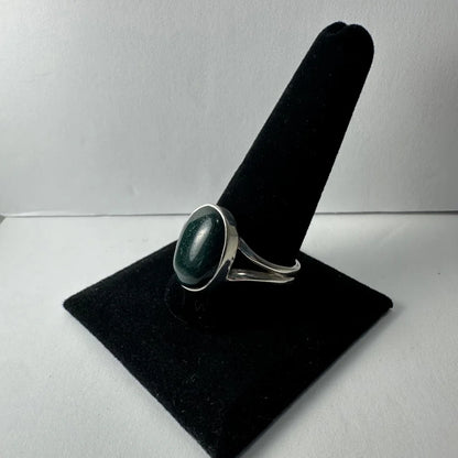 Stunning green serpentine ring in modern silver band with oval gem