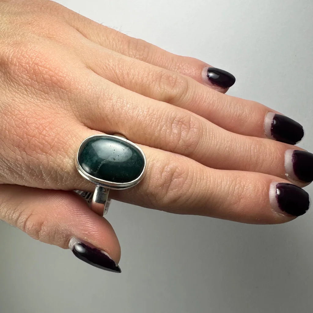 Stunning green serpentine ring in sterling silver, size 13, with oval gem