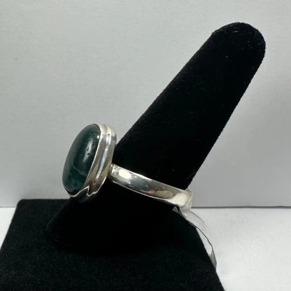 Stunning green serpentine ring in sterling silver size 13 with oval gem