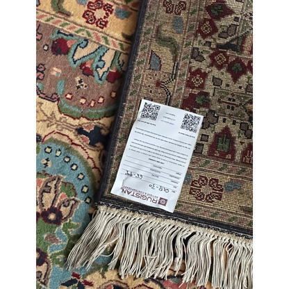 Heart shape afghan rug on cotton foundation with floral patterns