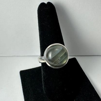 Stunning labradorite ring with iridescent blue green flash