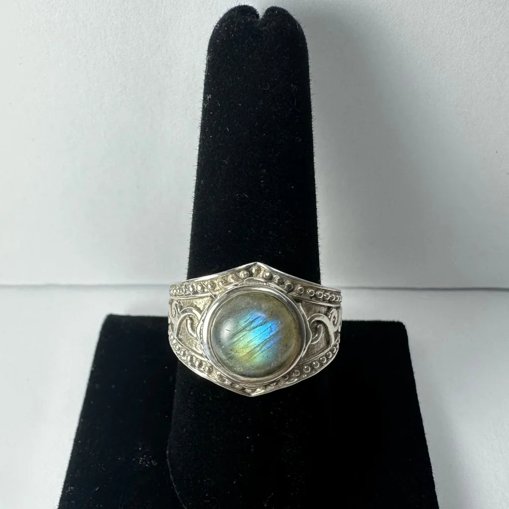 Stunning labradorite ring with iridescent blue green glow