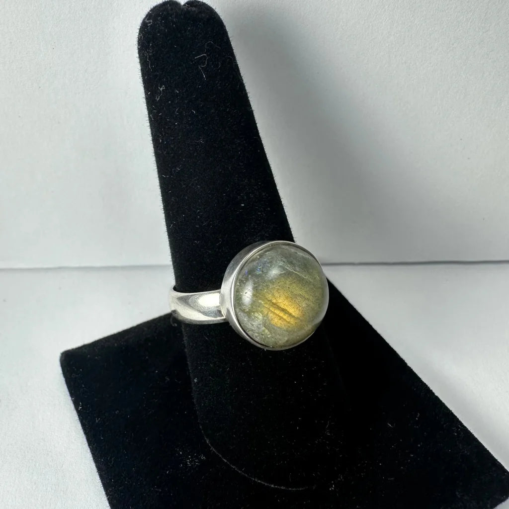 Stunning labradorite ring with iridescent green and gold flashes