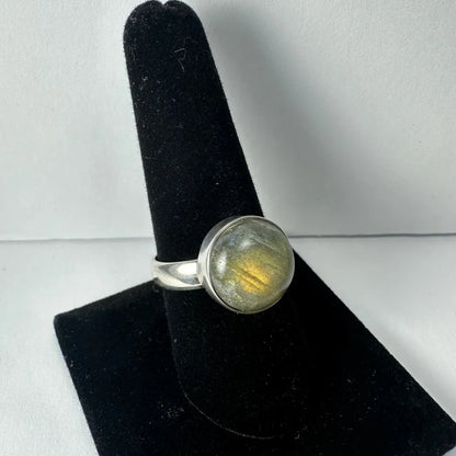 Stunning labradorite ring with iridescent green and gold flashes