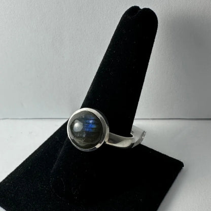 Stunning labradorite ring with iridescent blue flash
