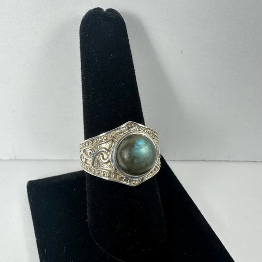 Stunning silver labradorite ring with iridescent blue green fire