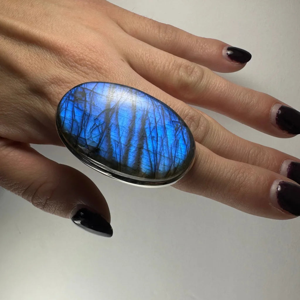 Stunning oval labradorite ring with blue silver flash in sterling silver