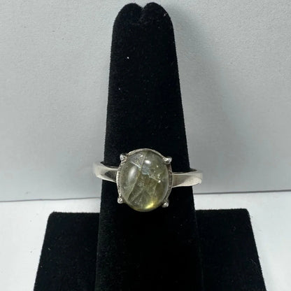 Stunning silver labradorite ring with oval greenish-yellow stone
