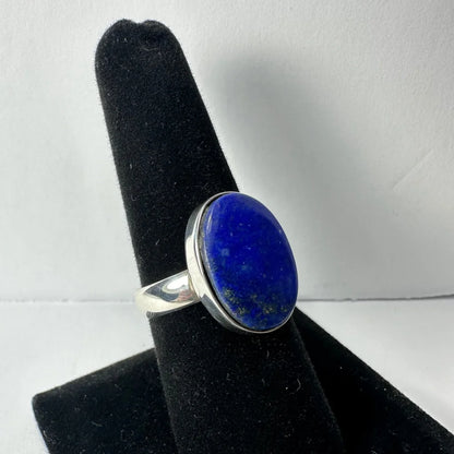 Stunning lapis lazuli ring in sterling silver with deep blue oval stone