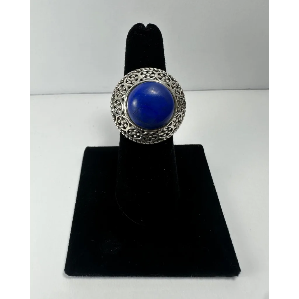 Stunning lapis lazuli ring in sterling silver filigree with vibrant blue stone