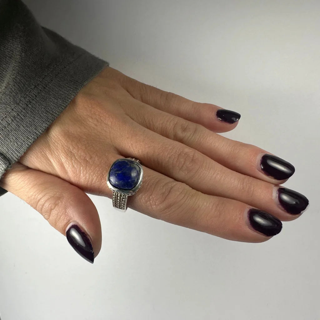 Stunning silver lapis lazuli ring with square blue stone and marcasite band