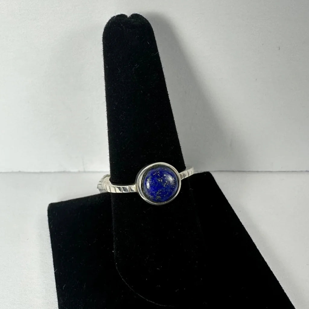 Stunning lapis lazuli ring in sterling silver with deep blue stone
