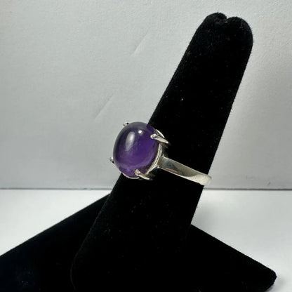Stunning oval amethyst ring in sterling silver with purple gem