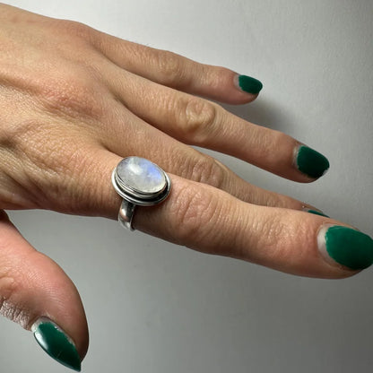 Stunning oval moonstone ring in sterling silver