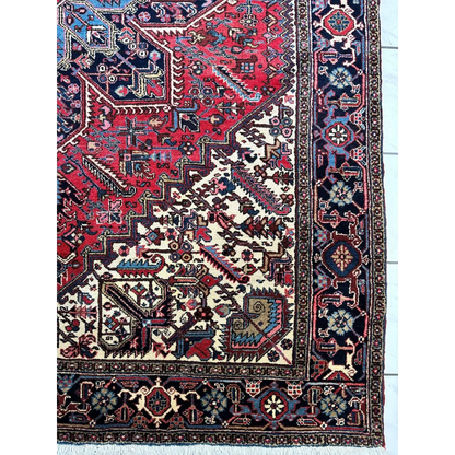 Stunning Persian Heriz rug with geometric medallion design