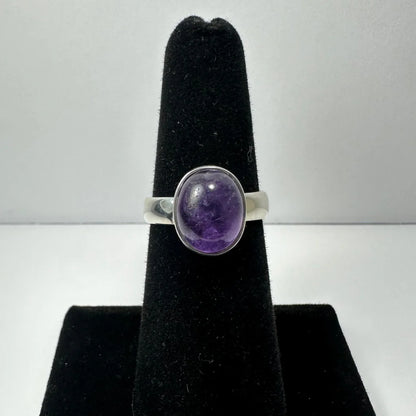 Stunning silver amethyst ring with oval purple stone