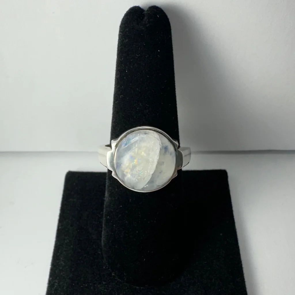 Stunning sterling silver moonstone ring with iridescent glow