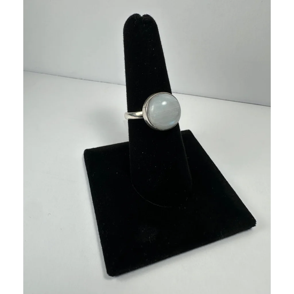 Stunning sterling silver moonstone ring with luminous round stone