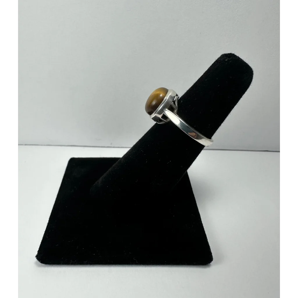 Stunning tiger eye ring in sterling silver with golden-brown stone