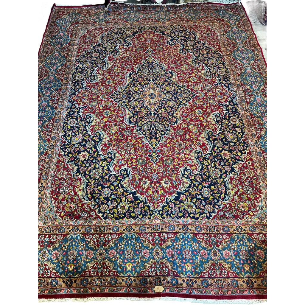 Stunning vintage fine Persian rug with central medallion design