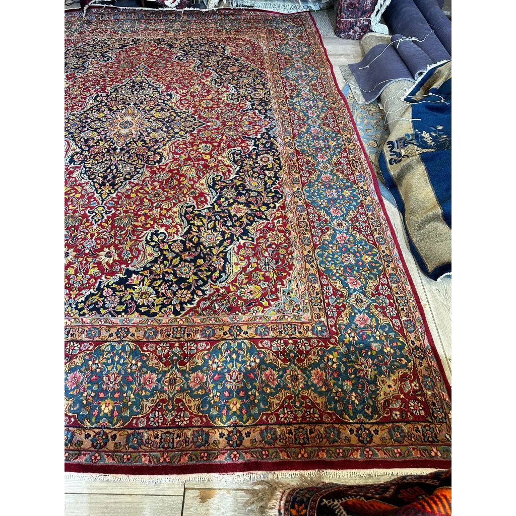 Stunning vintage fine Persian rug with intricate medallion design