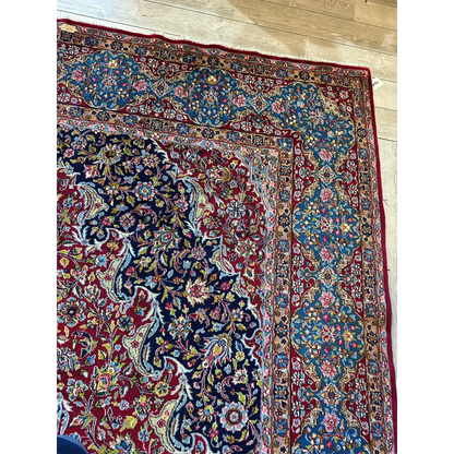 Stunning vintage fine Persian rug with intricate floral medallion