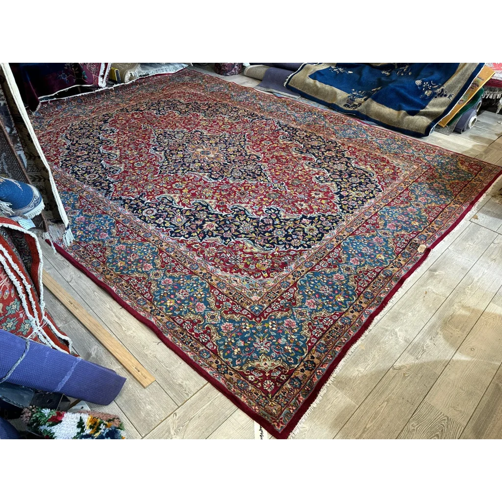 Stunning vintage fine Persian rug with intricate medallion design