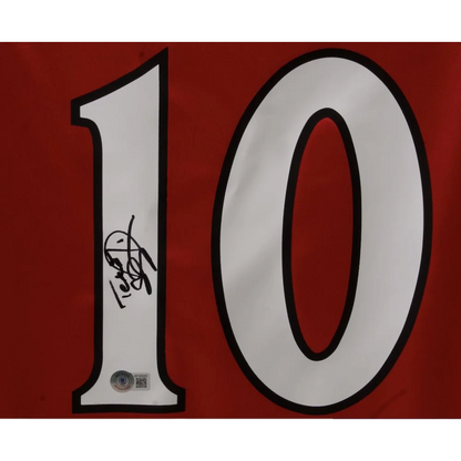 Red Manchester United Teddy Sheringham Umbro jersey with signed number 10
