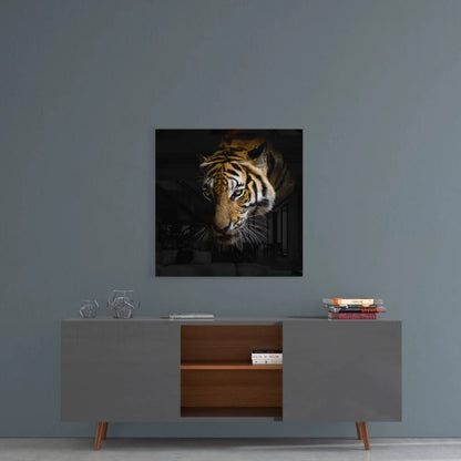 Striking black-and-white tiger face glass art on tempered glass