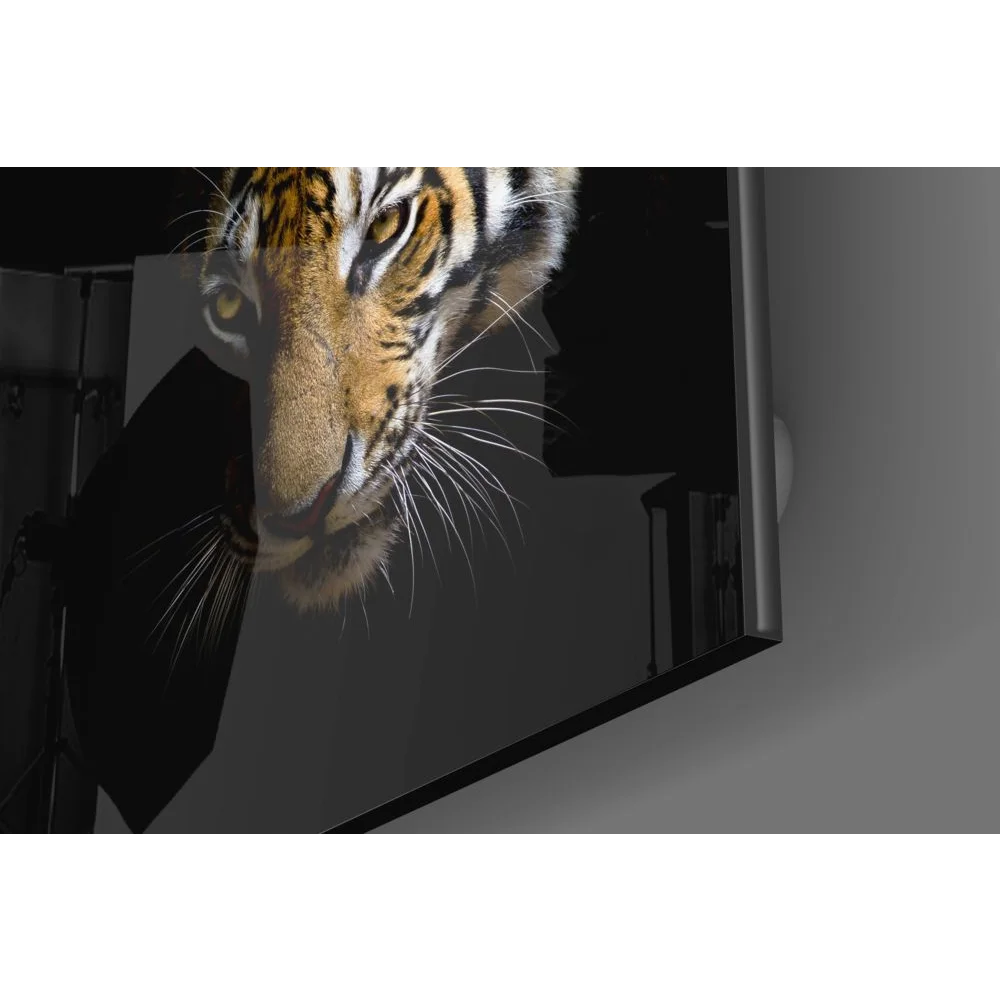 Sleek TV shows vibrant tiger face on tempered glass art