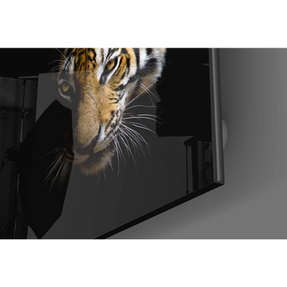 Sleek TV shows vibrant tiger face on tempered glass art