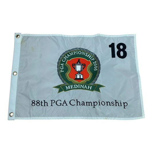 Tiger Woods 2006 PGA Championship pin flag with 18th hole emblem