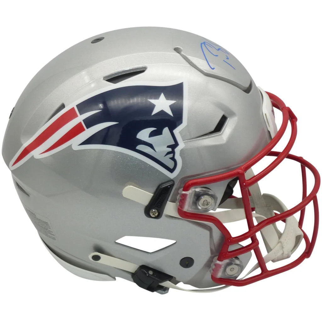 Tom Brady autographed Riddell Speed Flex Patriots helmet