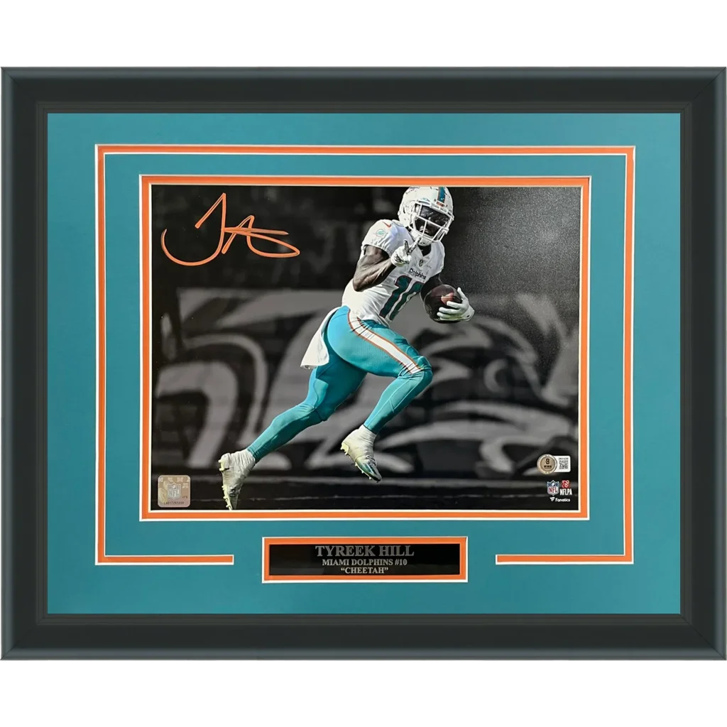 Tyreek Hill autographed Miami Dolphins spotlight peace sign deluxe 11x14 photo framed