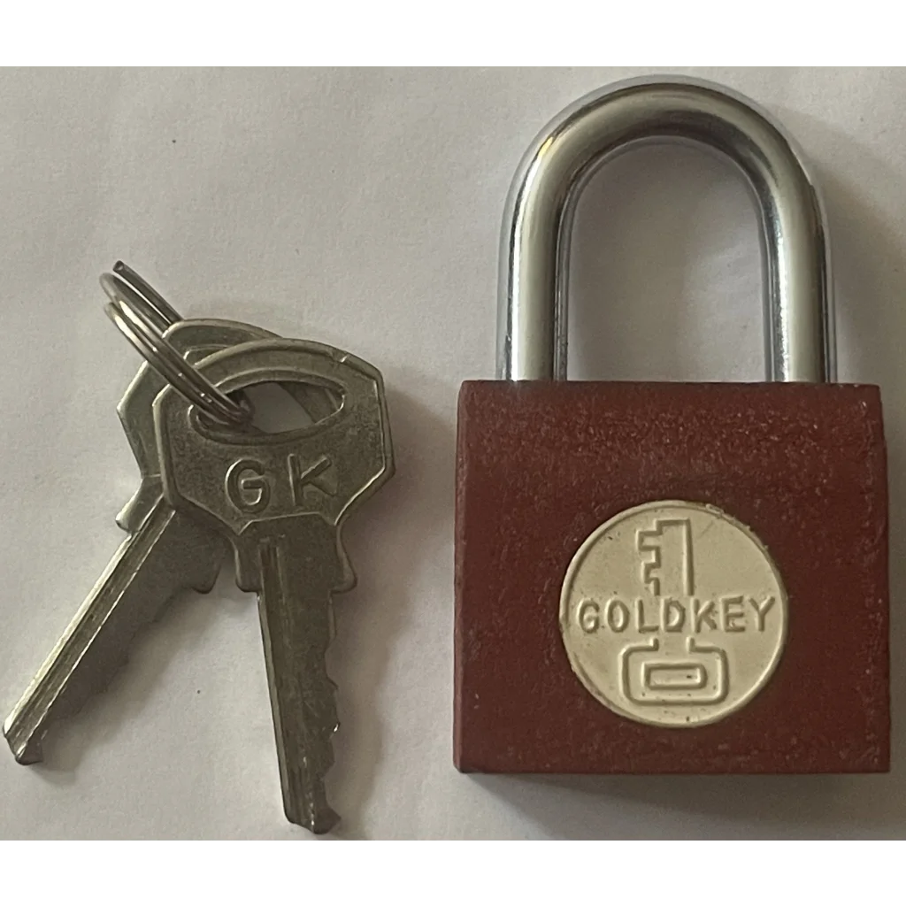 Vintage 1950s Goldkey Iron Padlock For Vending/gumball Machines Amazing Quality! Collectibles Antique Collectible Items