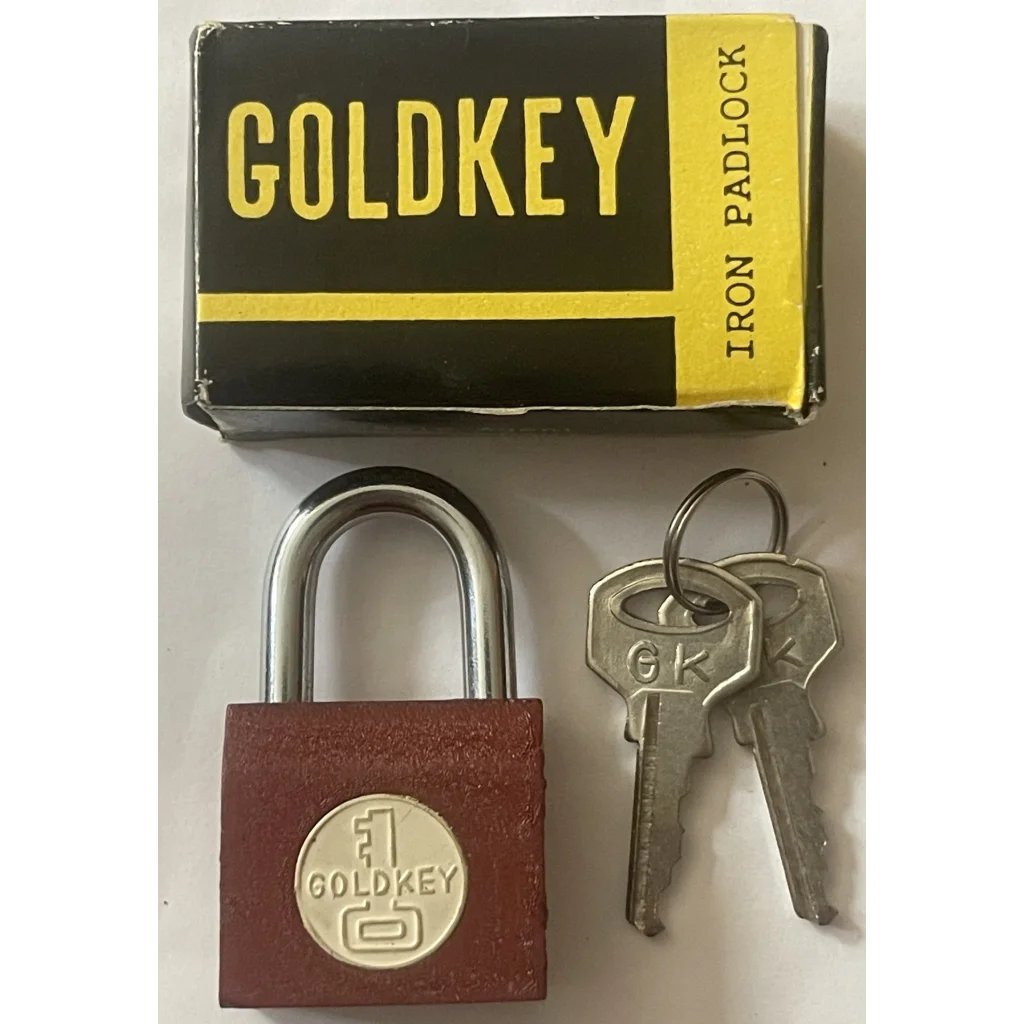 Vintage 1950s Goldkey Iron Padlock For Vending/gumball Machines Amazing Quality! Collectibles and Antique Gifts Home